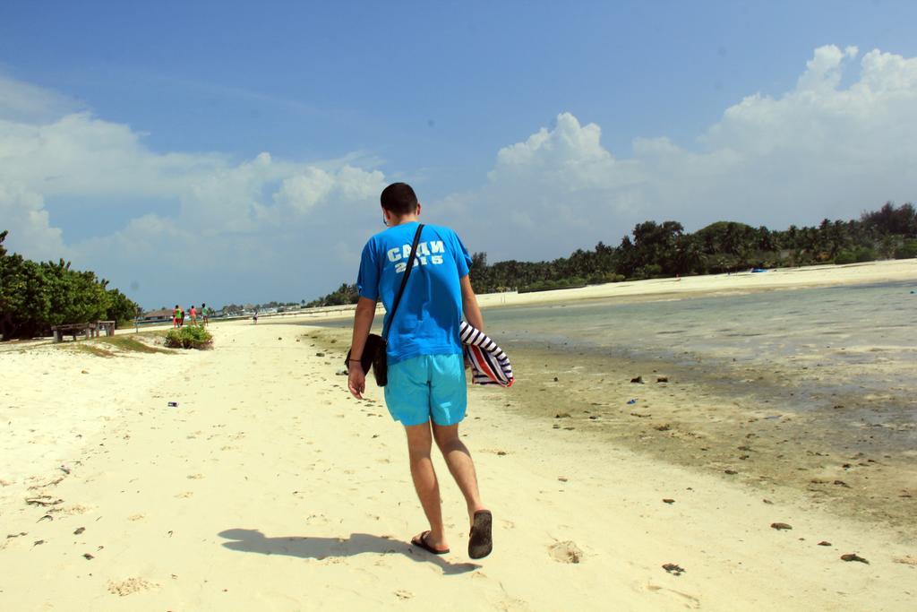 גוראידהו Rip Tide Vacation Inn, K.Guraidhoo מראה חיצוני תמונה