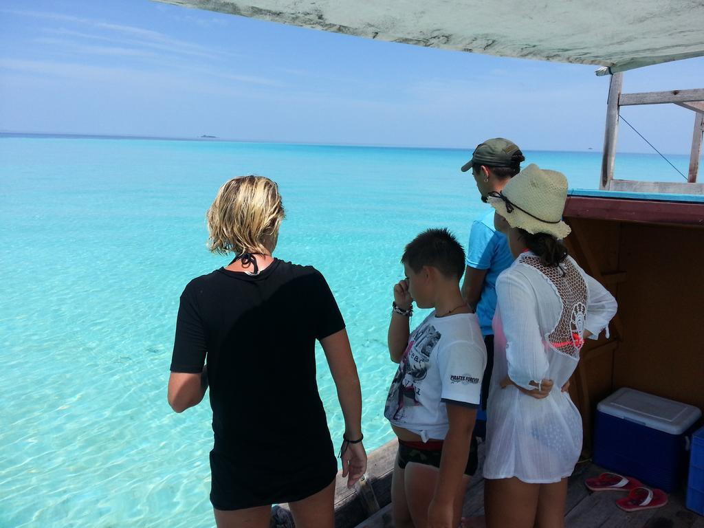 גוראידהו Rip Tide Vacation Inn, K.Guraidhoo מראה חיצוני תמונה